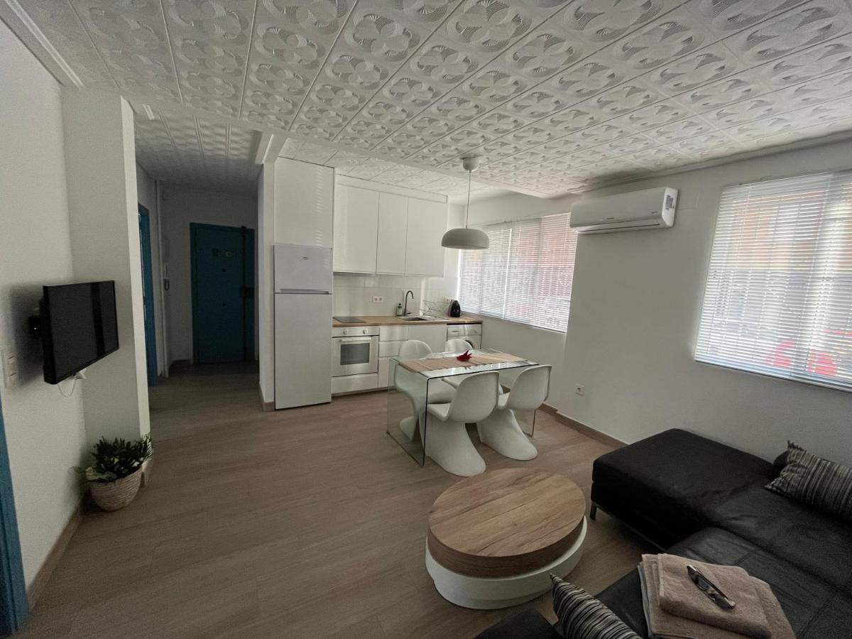 Modernized 3-Bedroom Flat 500M To The Beach Valencia Exterior photo