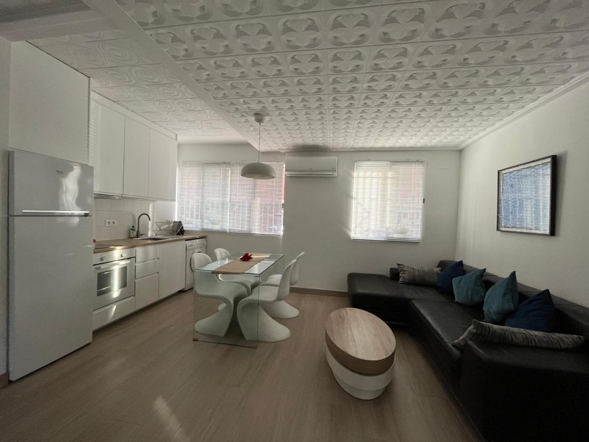 Modernized 3-Bedroom Flat 500M To The Beach Valencia Exterior photo