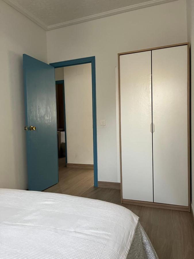 Modernized 3-Bedroom Flat 500M To The Beach Valencia Exterior photo